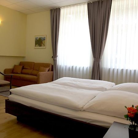Hotel Am Charlottenplatz Esslingen am Neckar Oda fotoğraf
